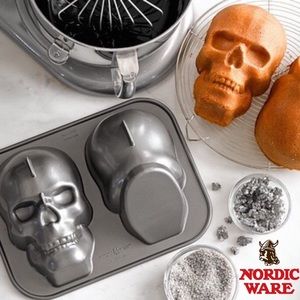 Nordic Ware Haunted Skull Cake Pan